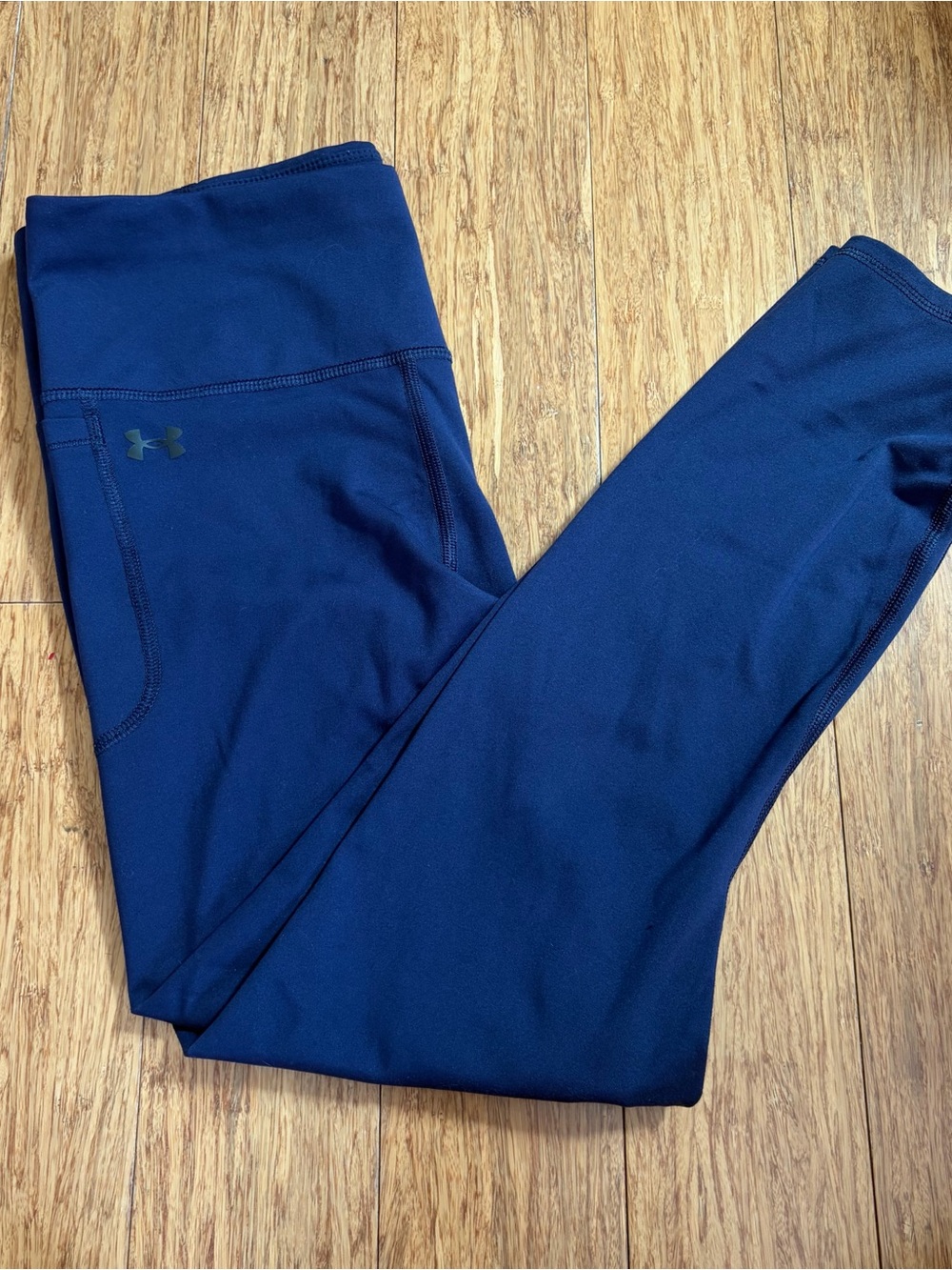 Under Armour Navy Blue Women’s Capri Leggings